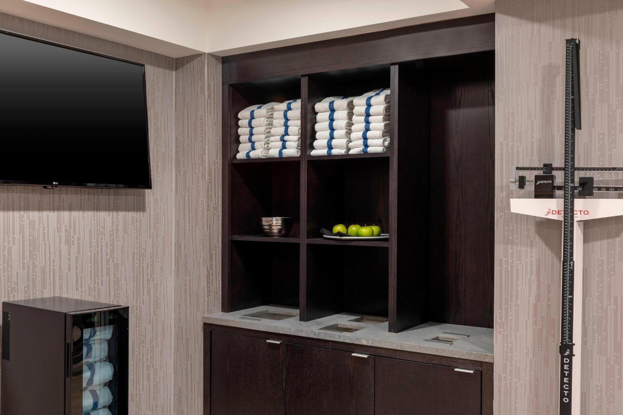 Delta Hotels By Marriott Kalamazoo Conference Center Екстериор снимка
