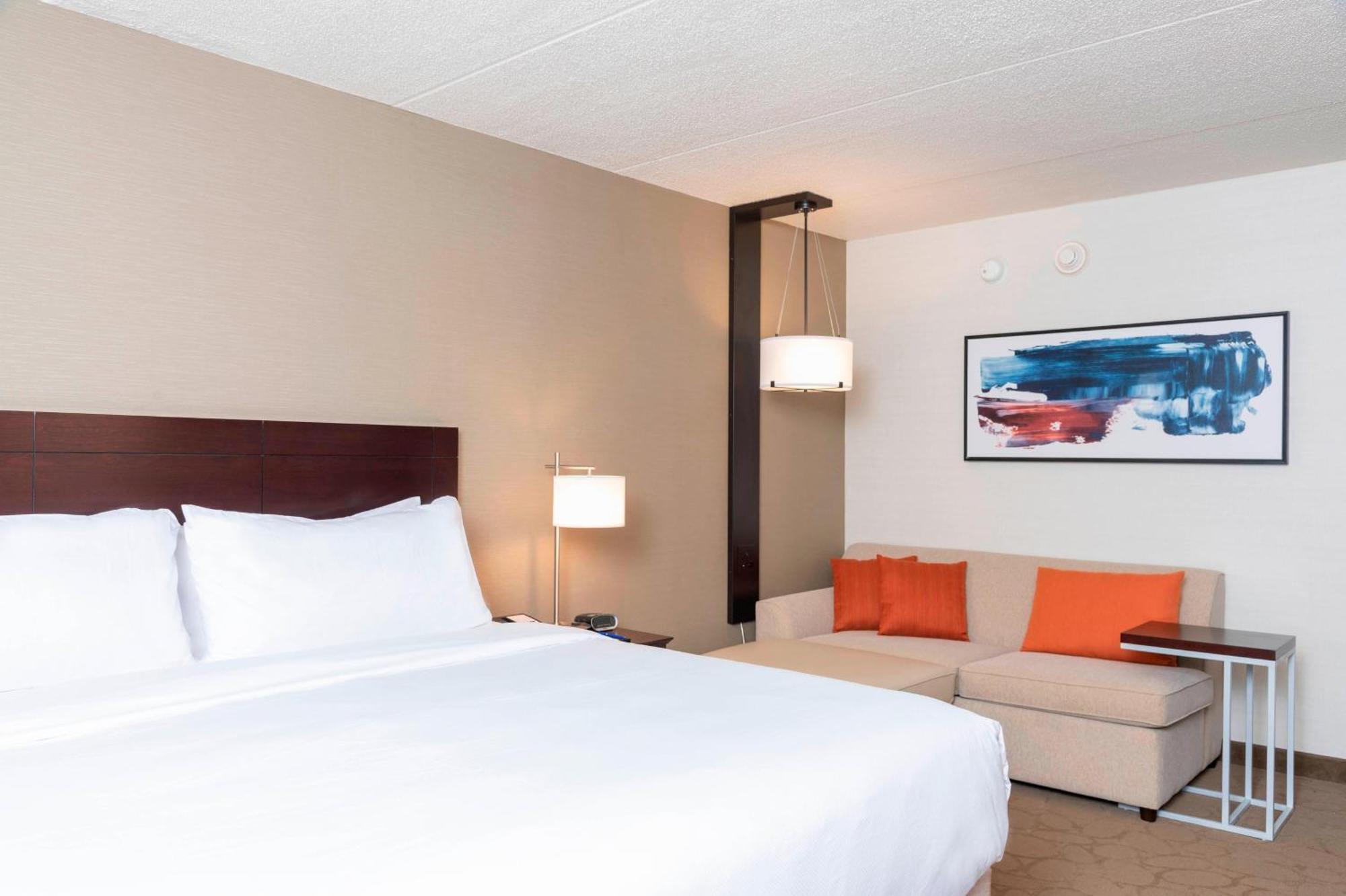 Delta Hotels By Marriott Kalamazoo Conference Center Екстериор снимка
