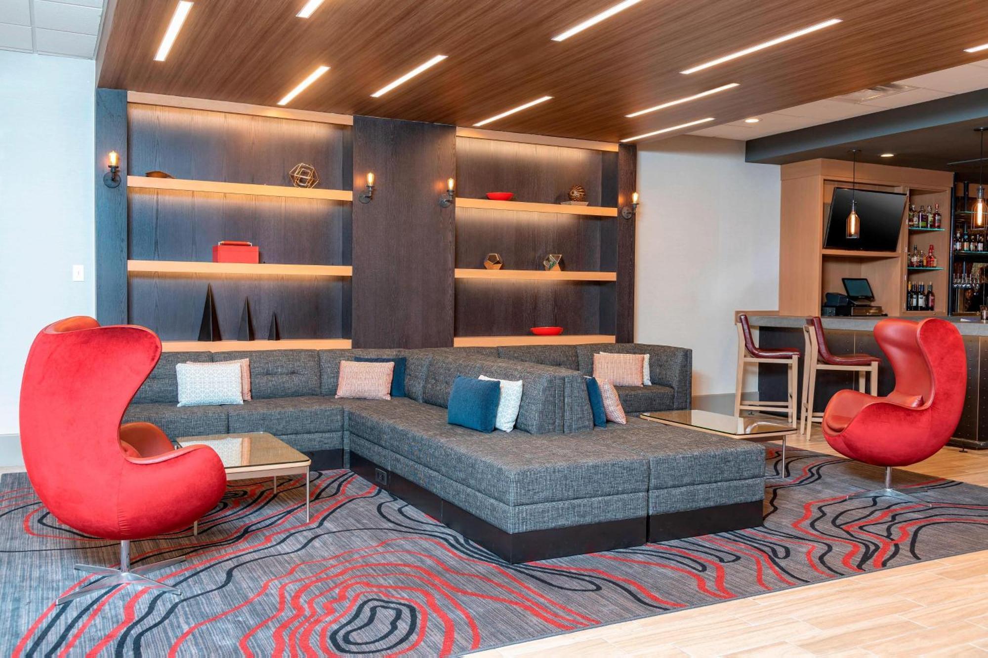 Delta Hotels By Marriott Kalamazoo Conference Center Екстериор снимка