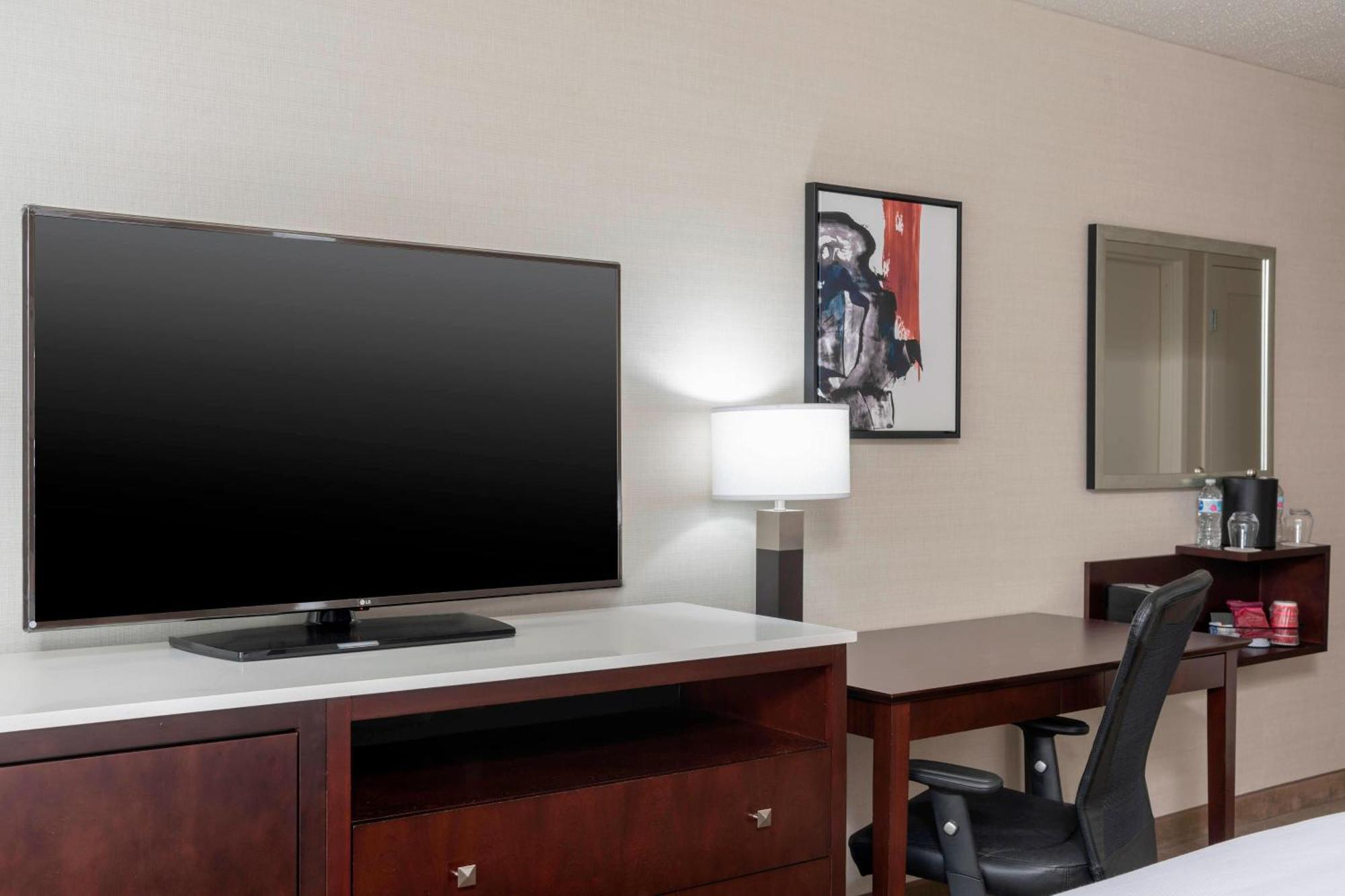 Delta Hotels By Marriott Kalamazoo Conference Center Екстериор снимка